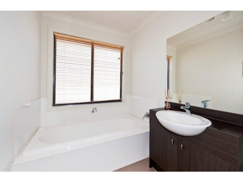 7 Yellowbox Street, Maidstone VIC 3012