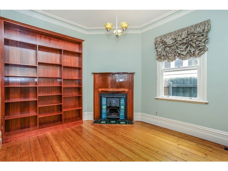 70 Chirnside St, Kingsville VIC 3012