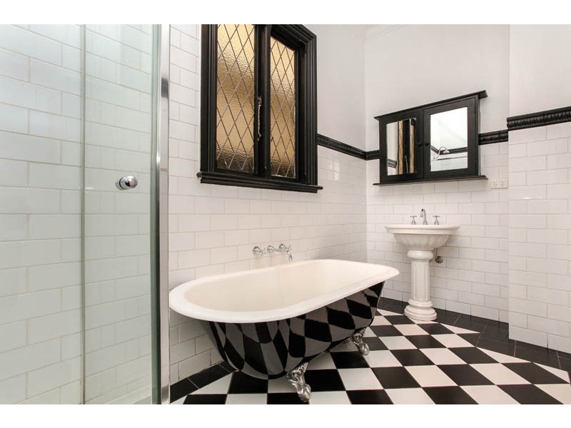 70 Chirnside St, Kingsville VIC 3012