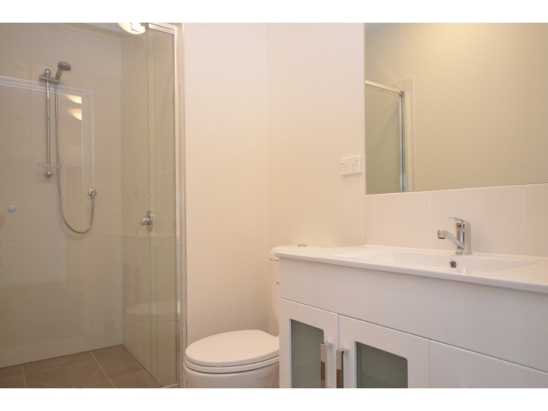 4/24 Empire St, Footscray VIC 3011