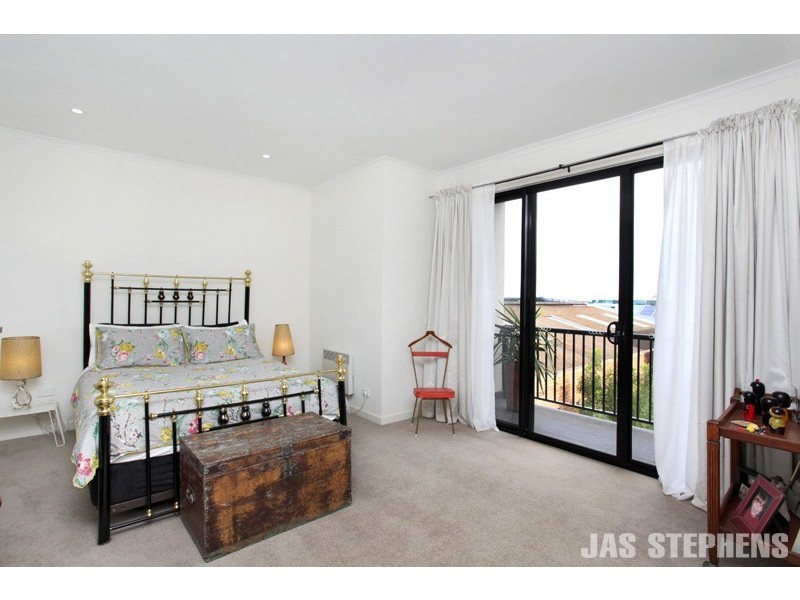 9/20 Hewitt Avenue, Footscray VIC 3011