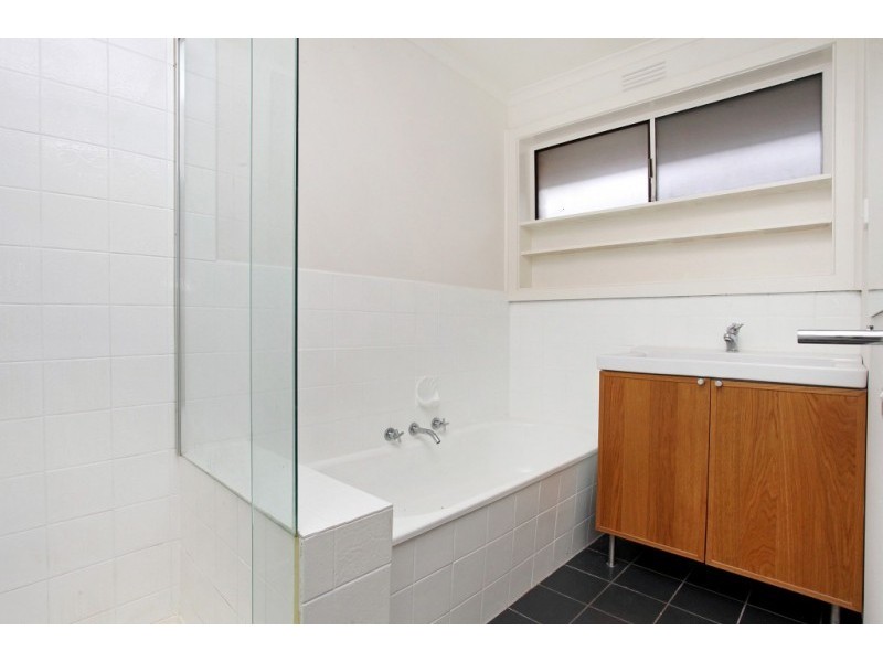 4/49 Edgar Street, Kingsville VIC 3012