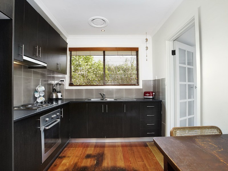 2/51 Edgar Street, Kingsville VIC 3012