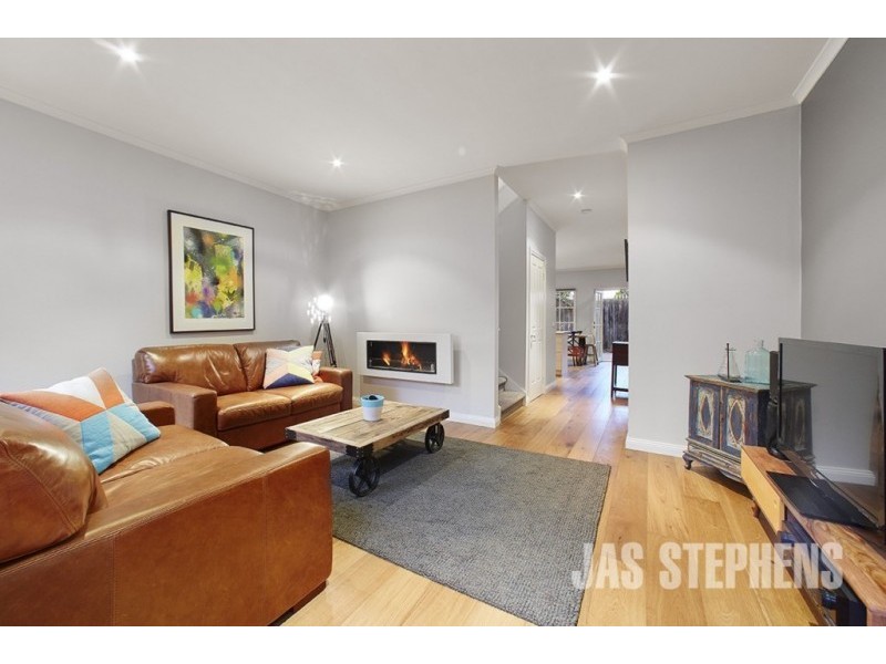 4/9 Mary Street, Footscray VIC 3011