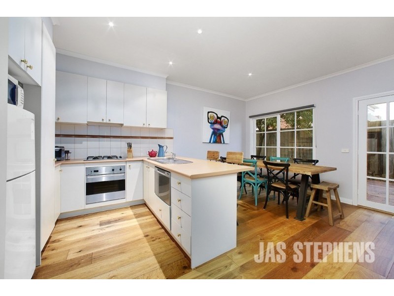 4/9 Mary Street, Footscray VIC 3011