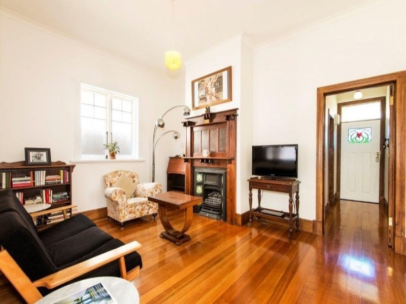 65 Empress Avenue, Kingsville VIC 3012