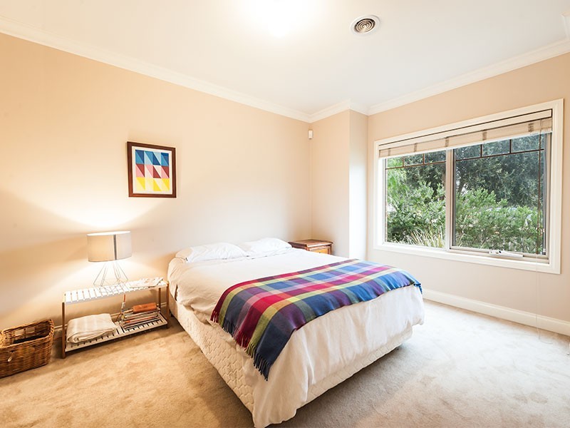 2/5A Chatfield Street, Kingsville VIC 3012