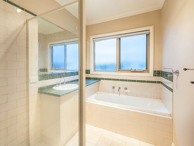 2/5A Chatfield Street, Kingsville VIC 3012