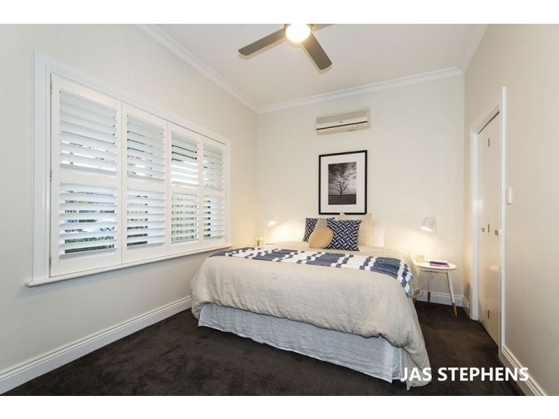 20 Station Road, Seddon VIC 3011