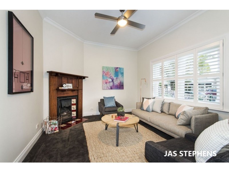 20 Station Road, Seddon VIC 3011