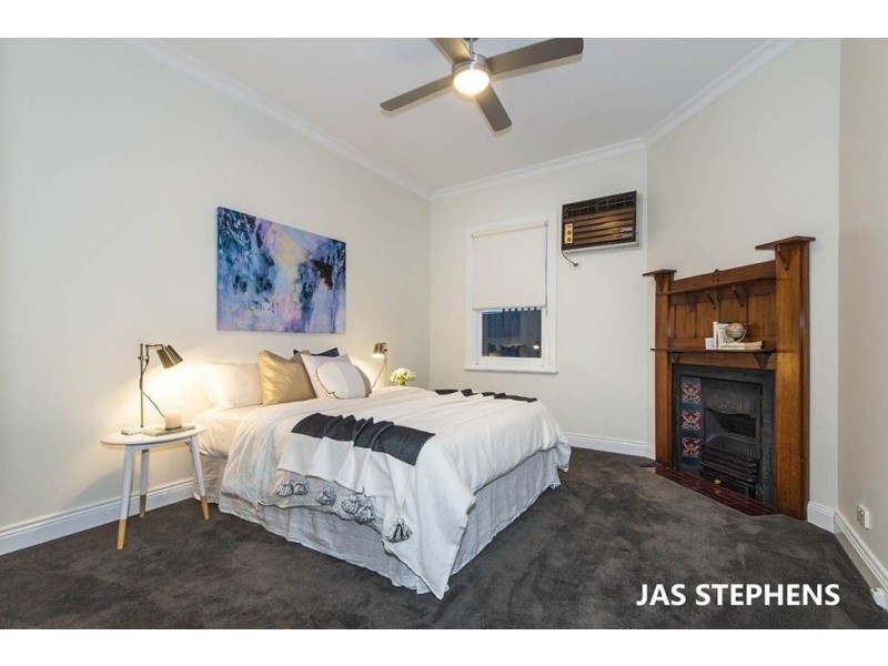 20 Station Road, Seddon VIC 3011