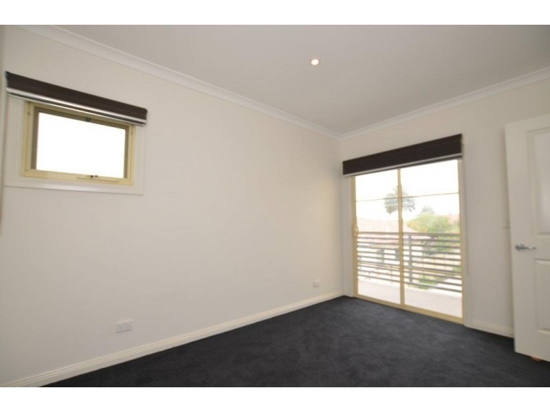 2/126 Blackwood Street, Yarraville VIC 3013