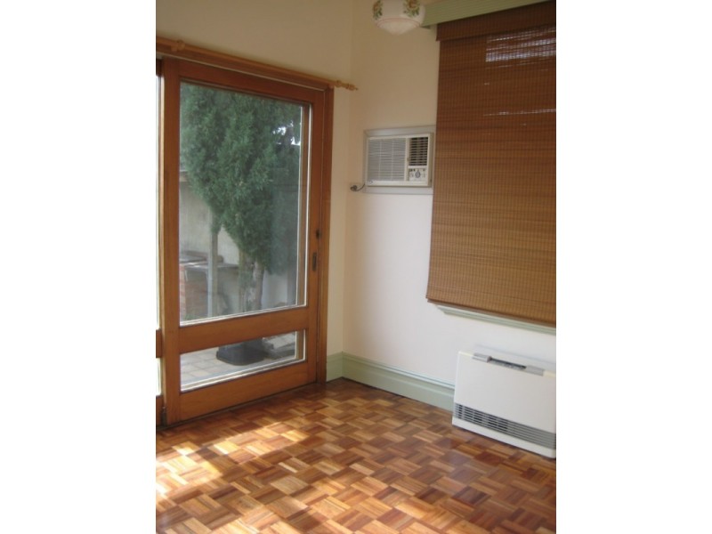 12 Cecil Street, Yarraville VIC 3013