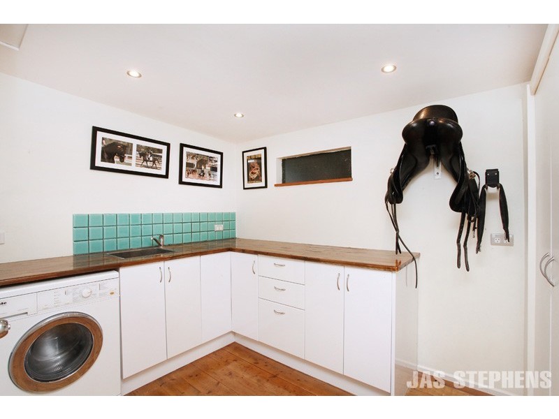 123 Chirnside Street, Kingsville VIC 3012