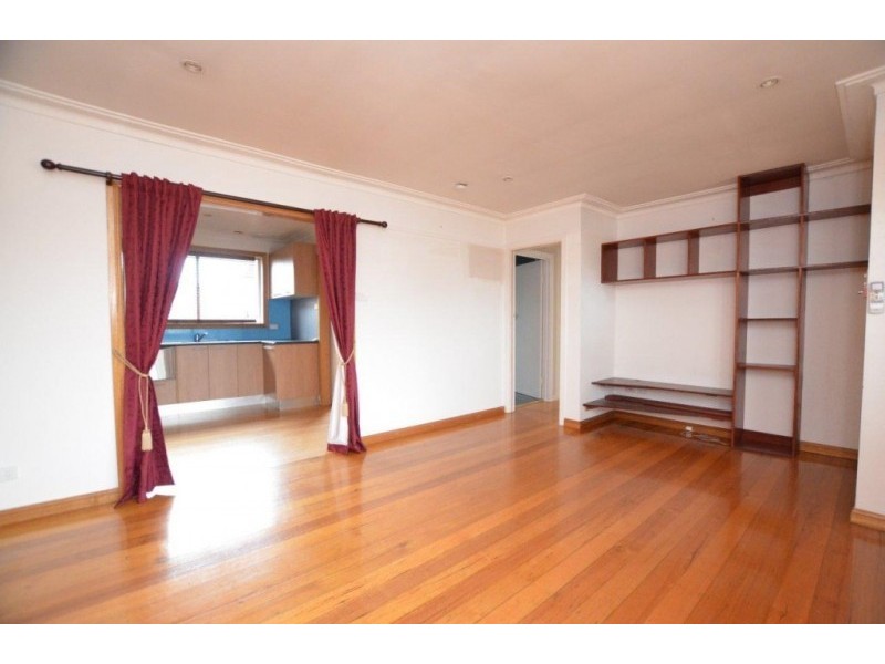 2/67 Saltley Street, South Kingsville VIC 3015