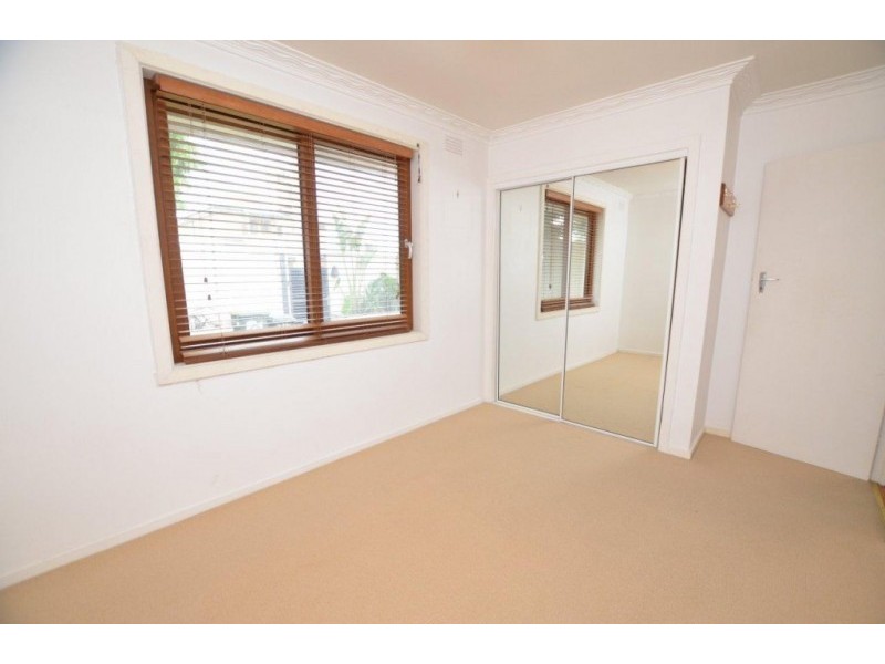 2/67 Saltley Street, South Kingsville VIC 3015