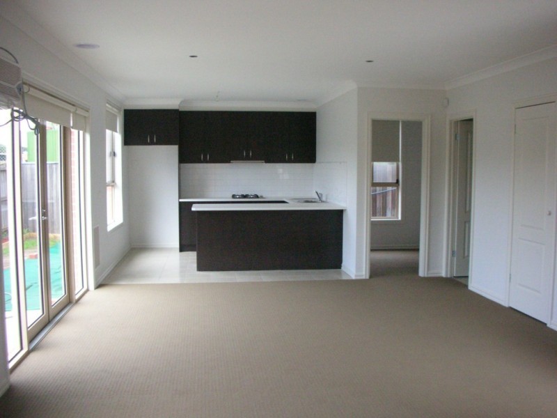 3/18 Conifer Avenue, Brooklyn VIC 3012