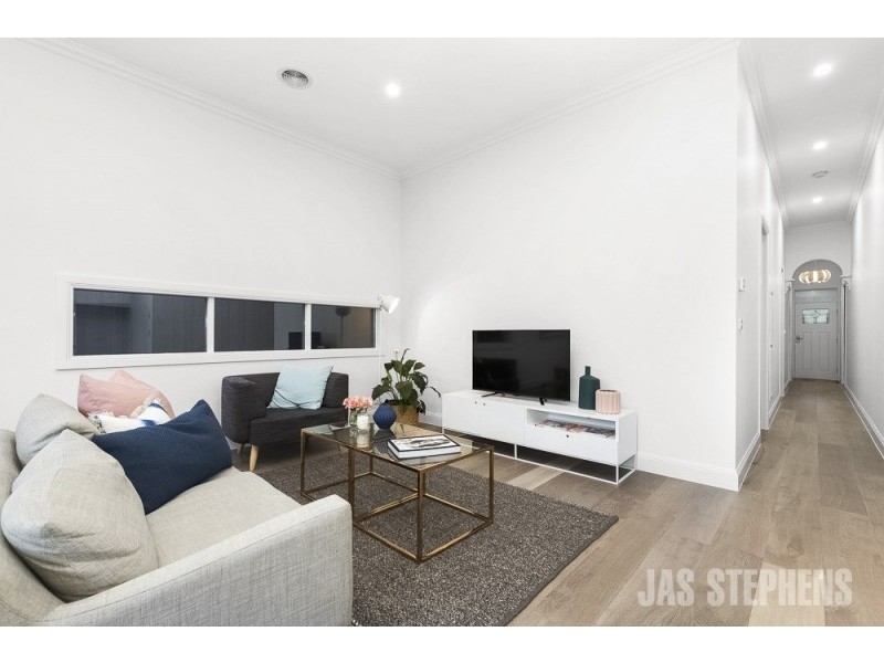 112 Empress Avenue, Kingsville VIC 3012