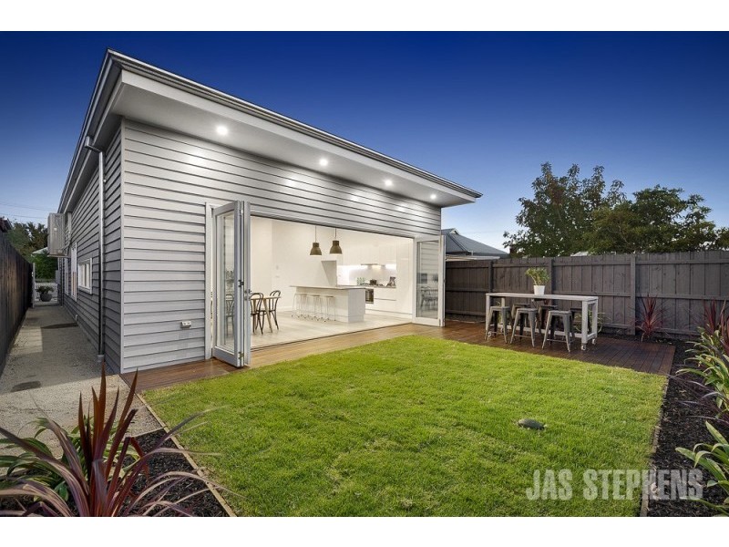 112 Empress Avenue, Kingsville VIC 3012