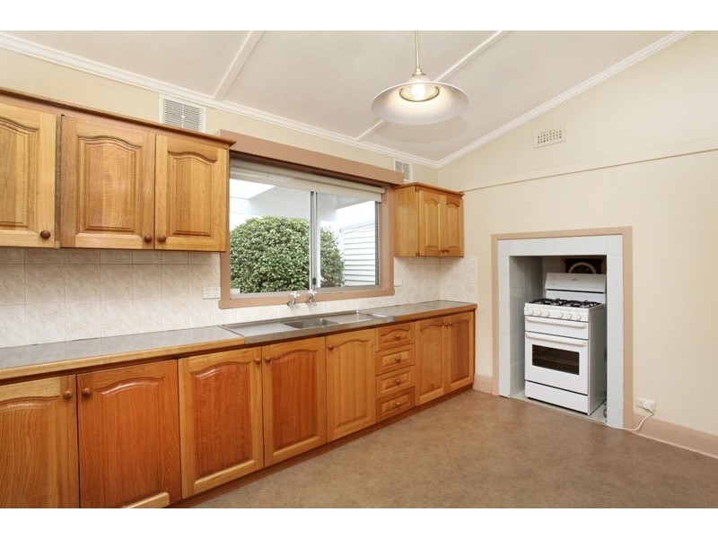 76 Monash Street, Sunshine VIC 3020