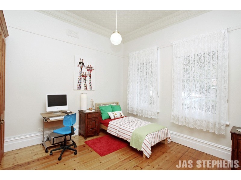 4 Austin Street, Seddon VIC 3011