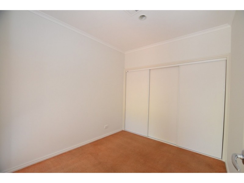 17/3 Johnston Street, Newport VIC 3015