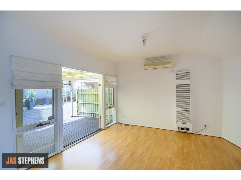 2/3 Waratah Street, West Footscray VIC 3012