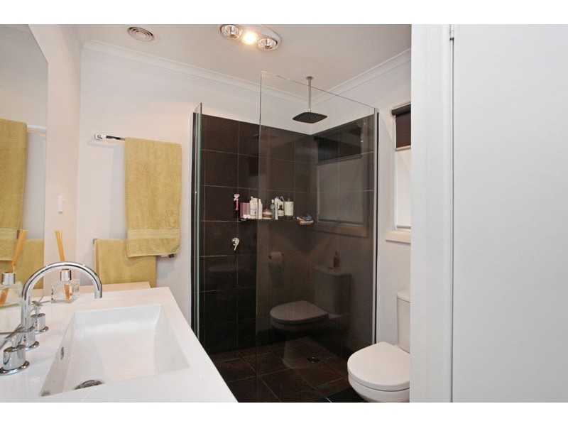 8/353 Geelong Road, Kingsville VIC 3012