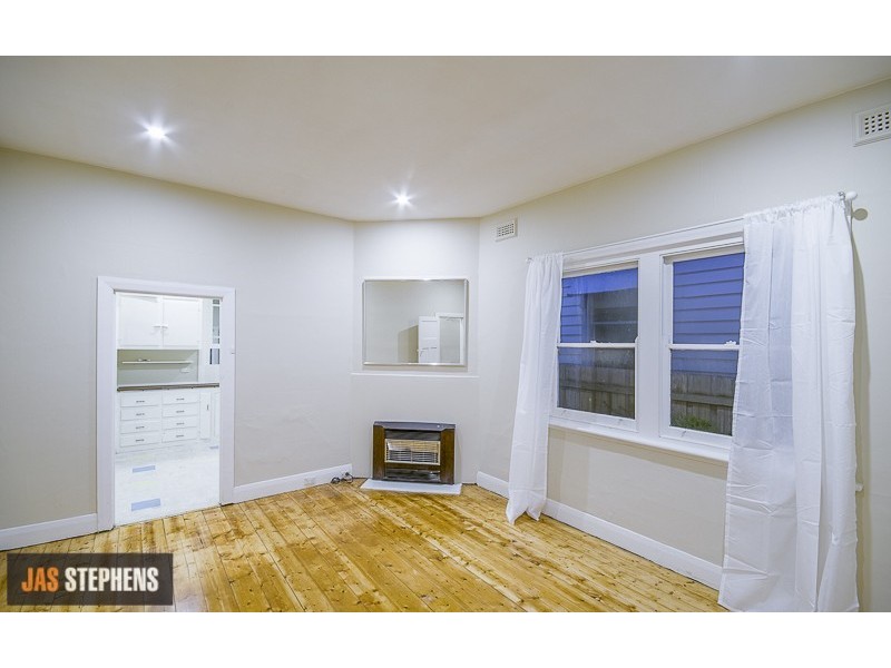 8 Johnson Street, Footscray VIC 3011