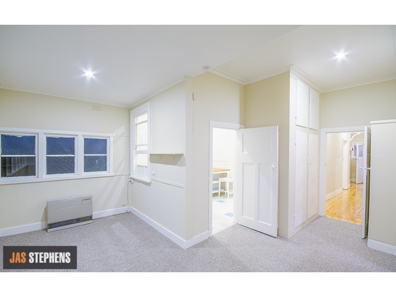 8 Johnson Street, Footscray VIC 3011