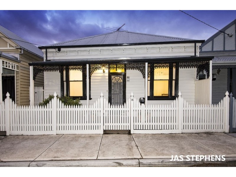 16 Margaret Street, Seddon VIC 3011