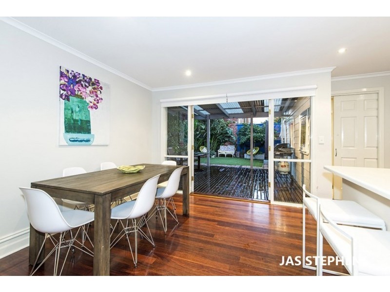 16 Margaret Street, Seddon VIC 3011