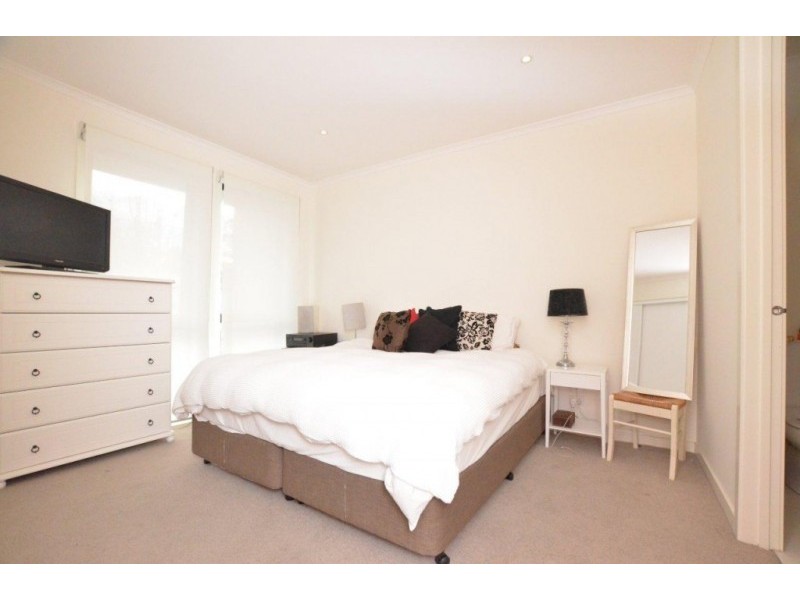 39 Warleigh Road, Footscray VIC 3011