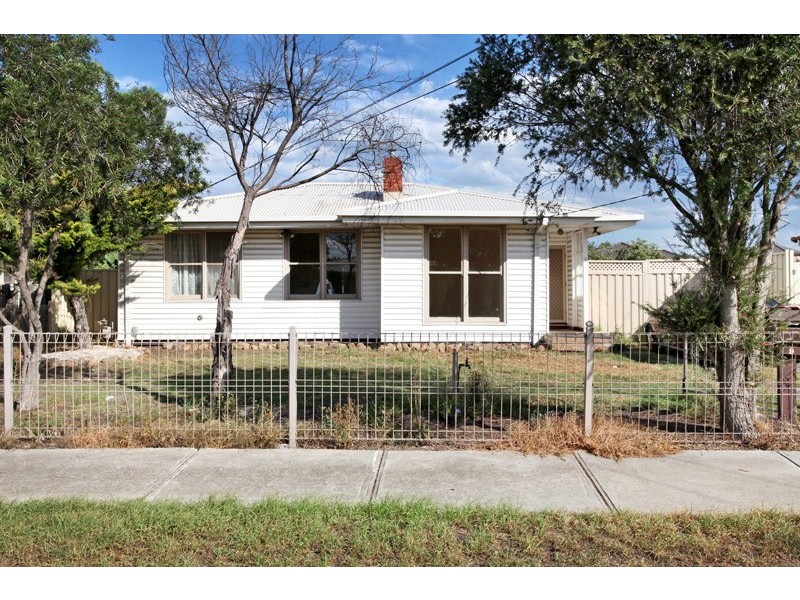 9 Castley Crescent, Braybrook VIC 3019