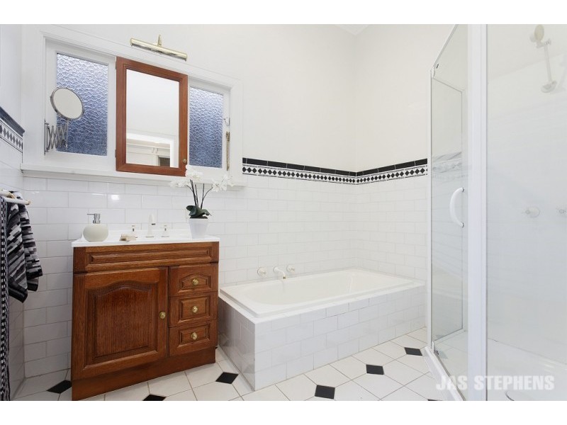 11 Hotham Street, Seddon VIC 3011