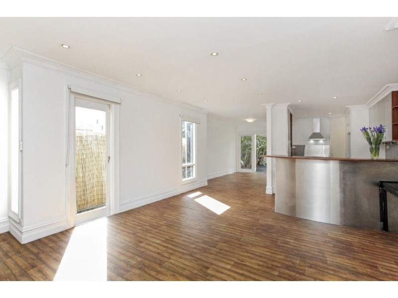 100 Dover Road, Williamstown VIC 3016