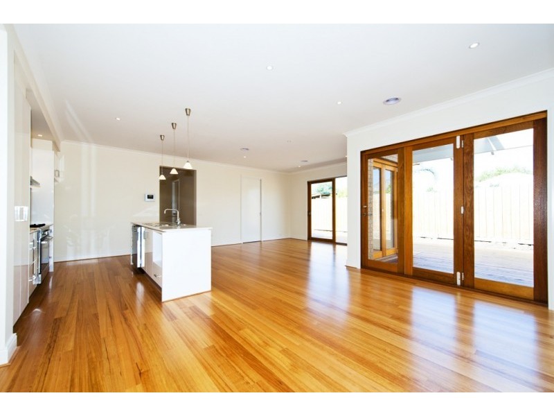 2/6 Jepson Street, Yarraville VIC 3013