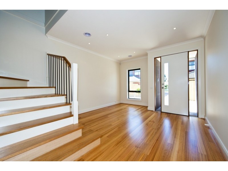 2/6 Jepson Street, Yarraville VIC 3013