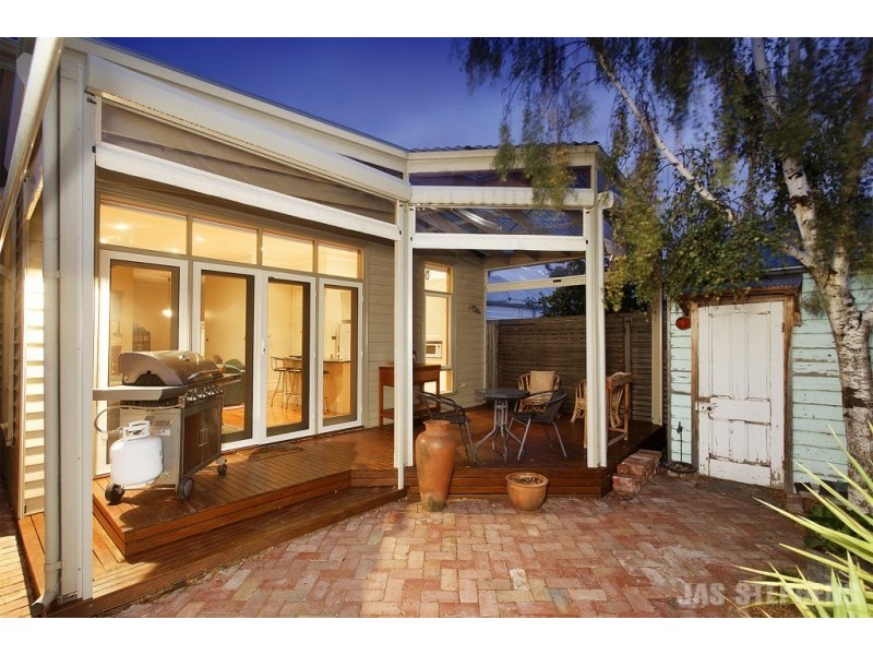 27 Tennyson Street, Seddon VIC 3011