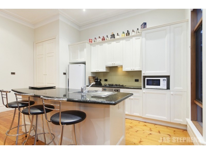 27 Tennyson Street, Seddon VIC 3011