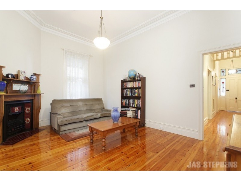 27 Tennyson Street, Seddon VIC 3011