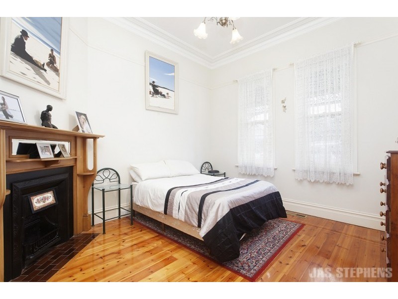 27 Tennyson Street, Seddon VIC 3011