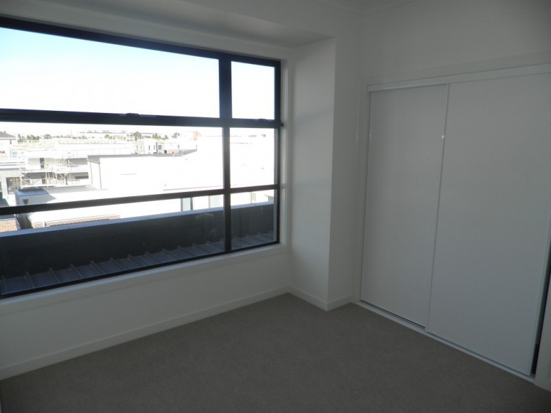 12/20 Hewitt Avenue, Footscray VIC 3011