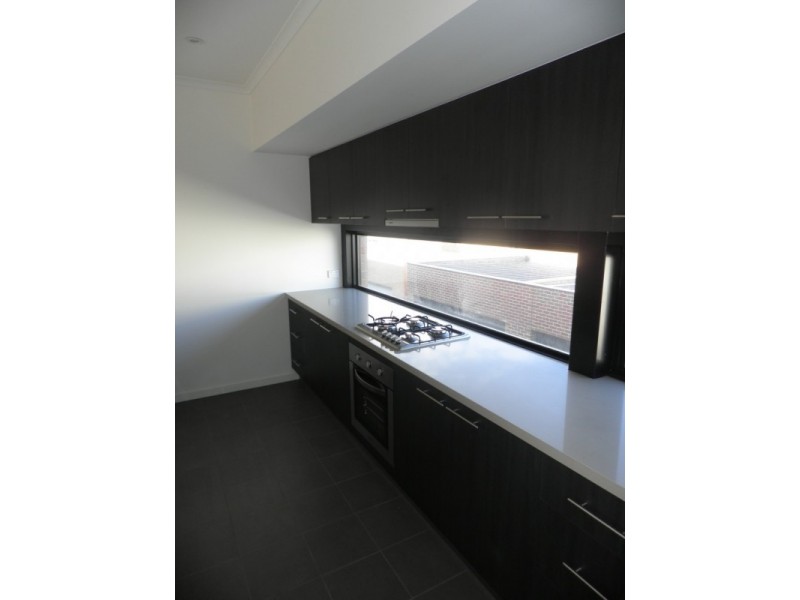 12/20 Hewitt Avenue, Footscray VIC 3011