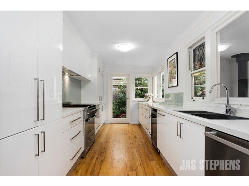 37 Alice Street, Sunshine VIC 3020