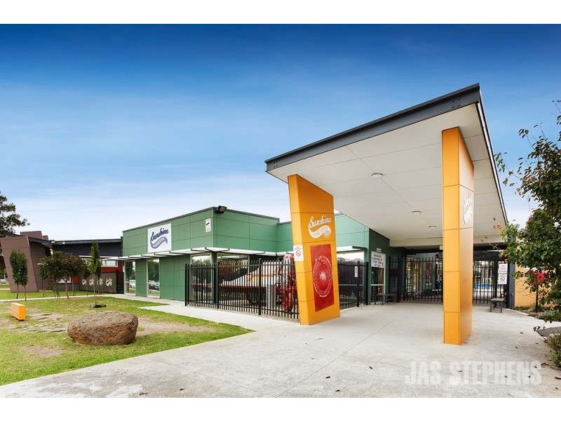 37 Alice Street, Sunshine VIC 3020