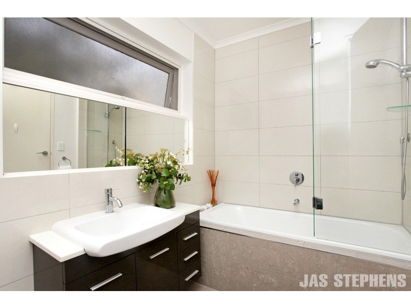 8/53 The Esplanade, Maribyrnong VIC 3032