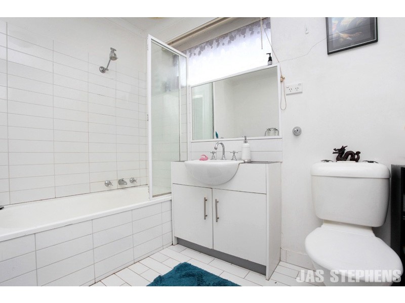 17/34-40 Whitehall Street, Footscray VIC 3011