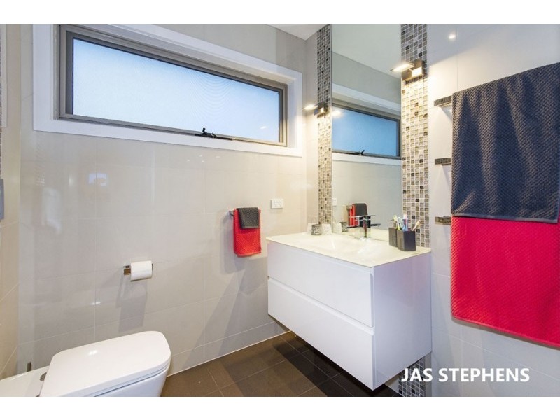 27B Swan Street, Footscray VIC 3011