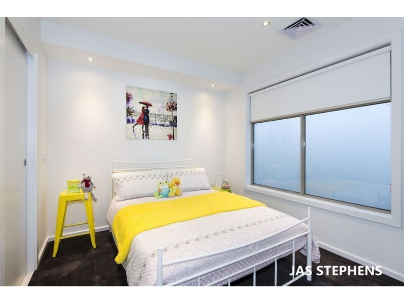 27B Swan Street, Footscray VIC 3011